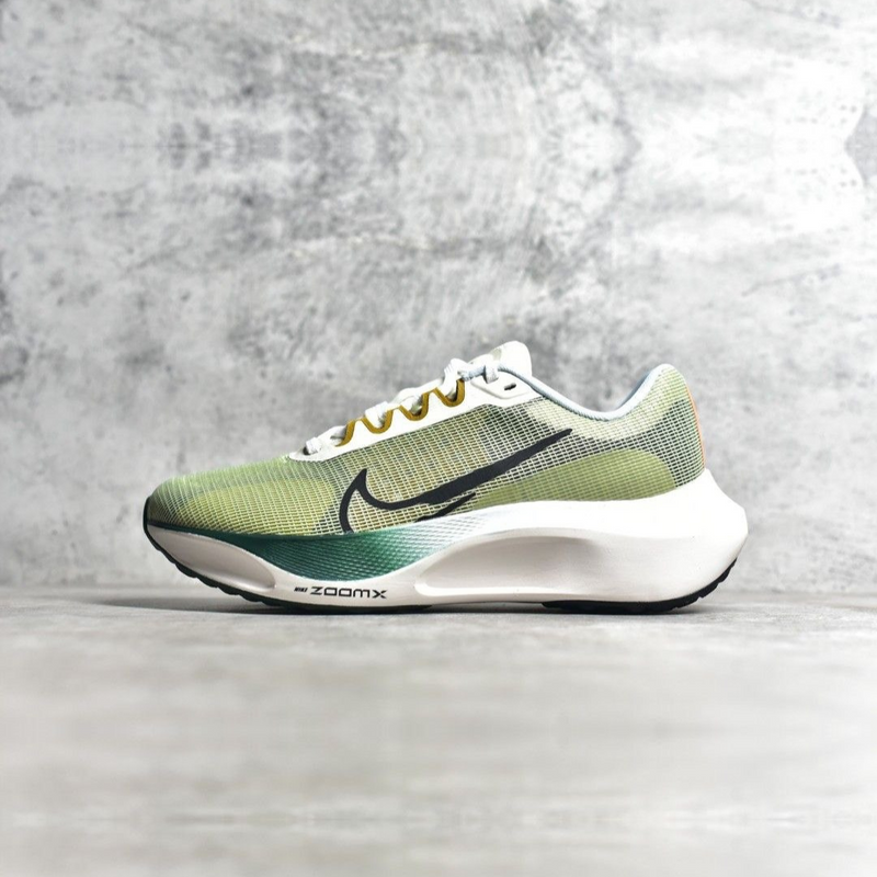 Nike Zoom Fly 5 Verde Oliva e Branco