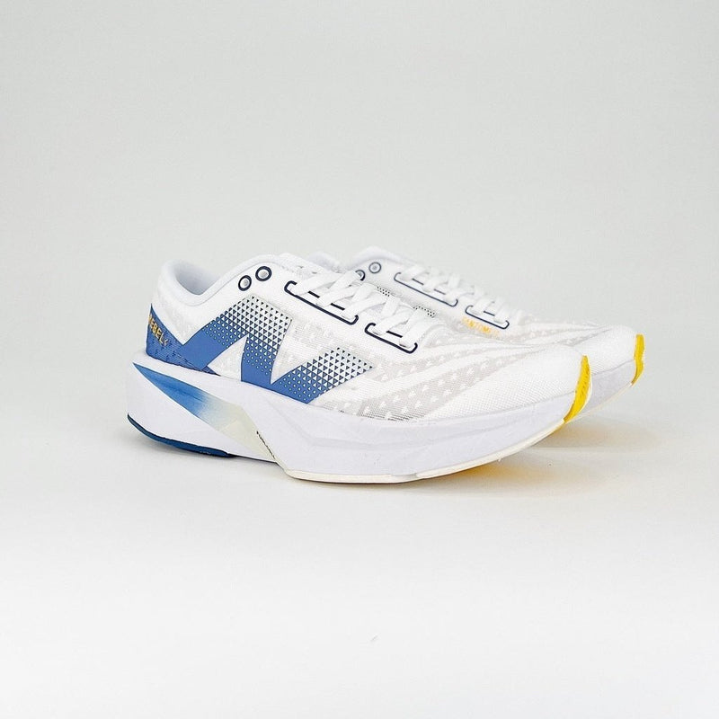 New Balance FuelCell Rebel V4 - Blue limited