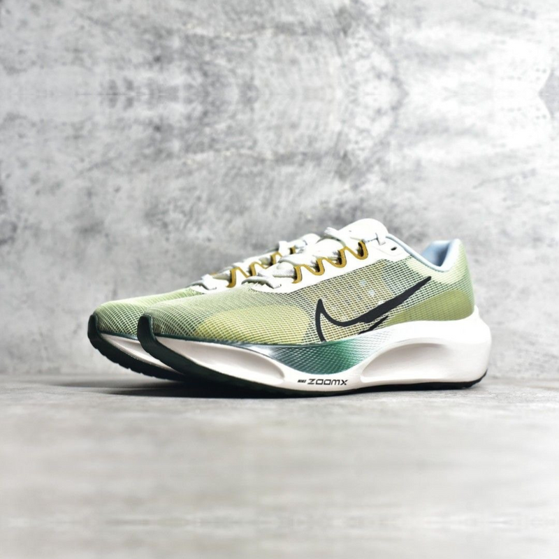 Nike Zoom Fly 5 Verde Oliva e Branco