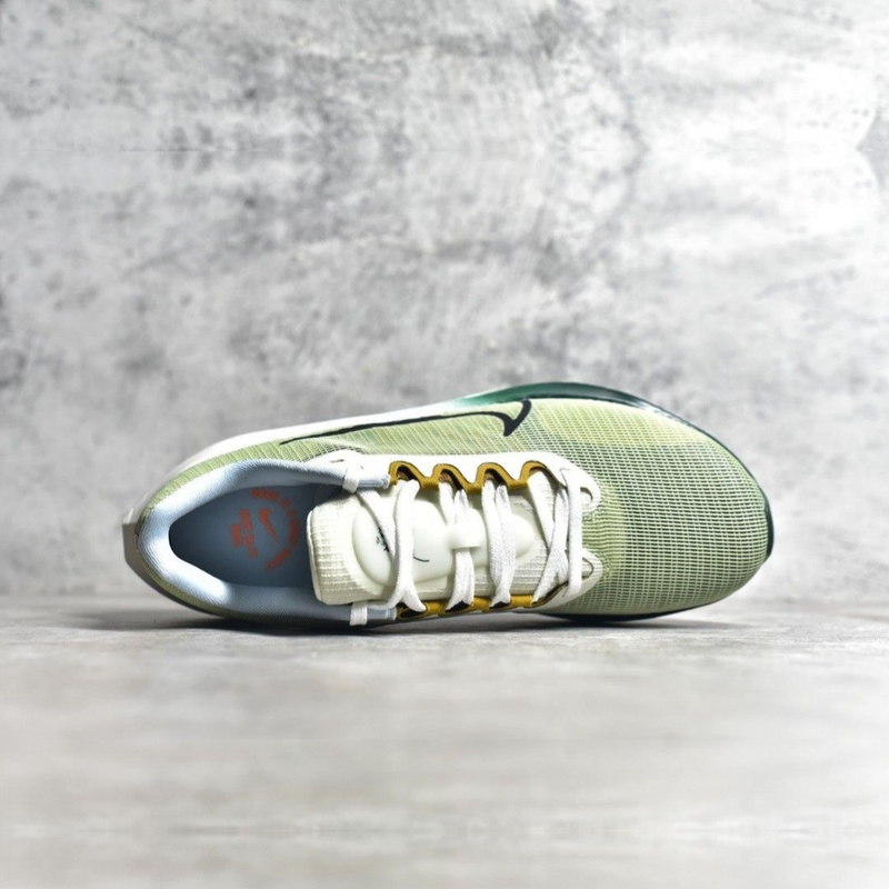 Nike Zoom Fly 5 Verde Oliva e Branco