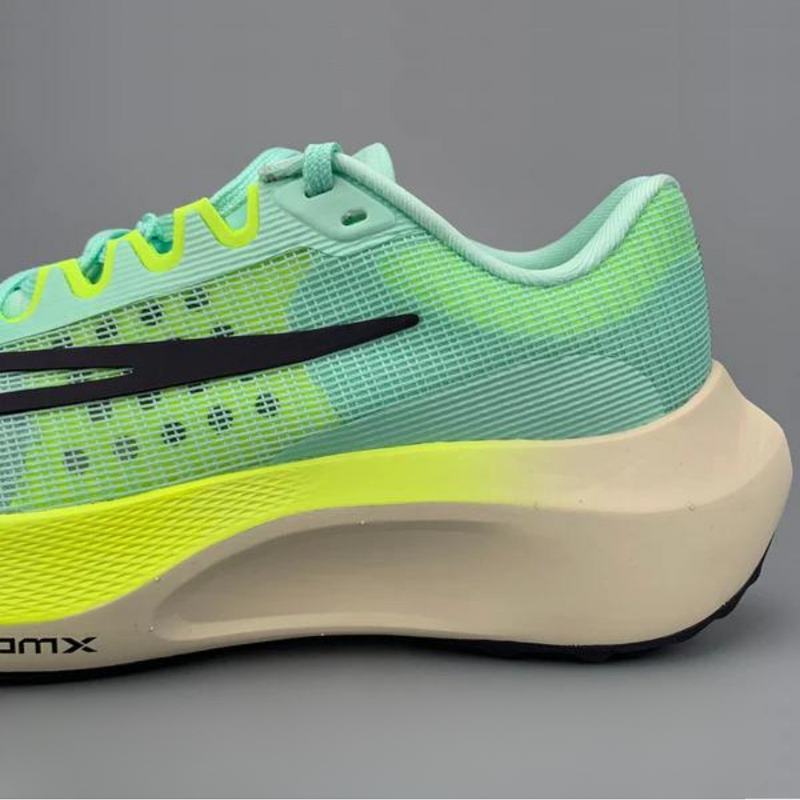 Nike Zoom Fly 5 Light Green