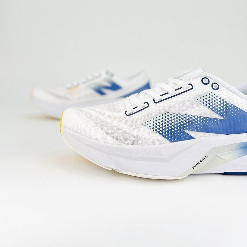 New Balance FuelCell Rebel V4 - Blue limited