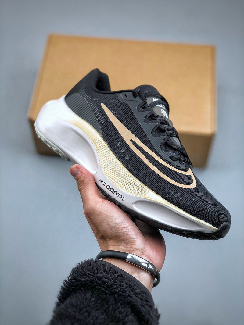 Nike Zoom Fly 5 Preto Ouro