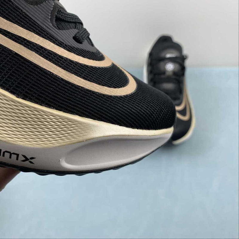 Nike Zoom Fly 5 Preto Ouro