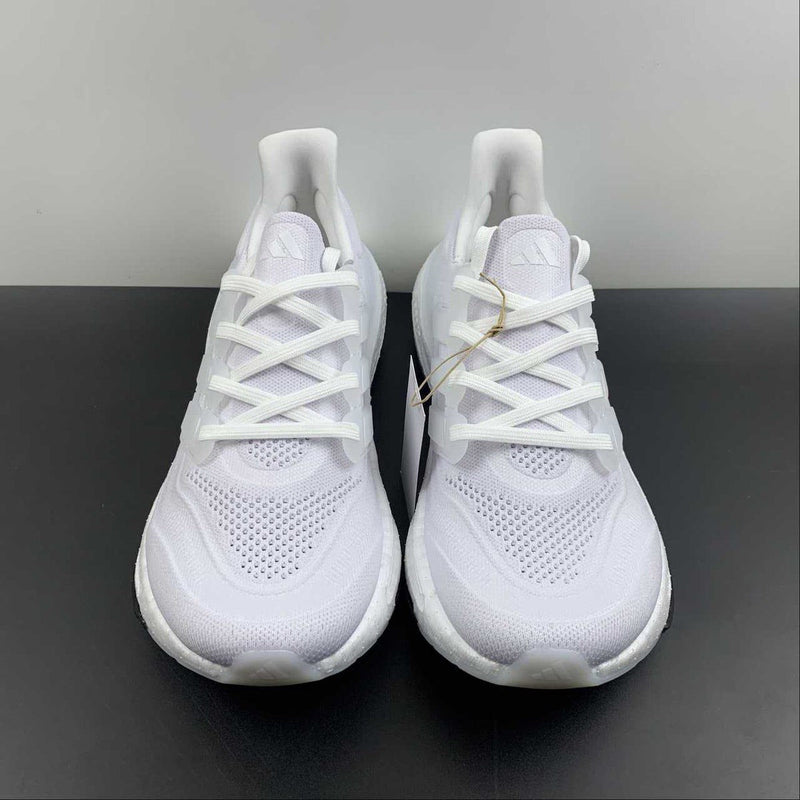 Adidas Ultraboost Light 23 Branco