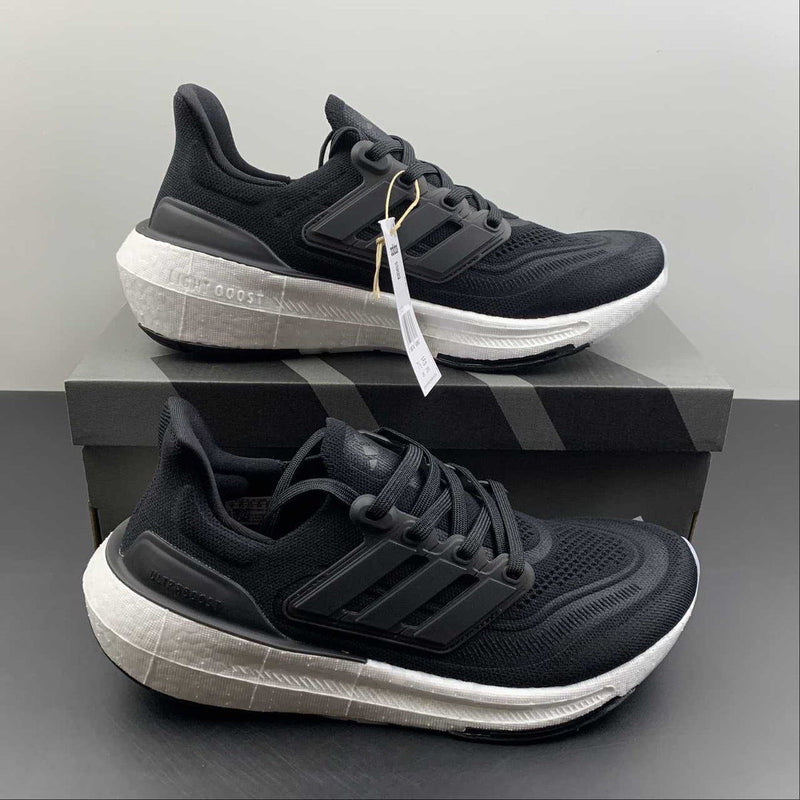 Adidas Ultraboost Light 23 Preto e Branco