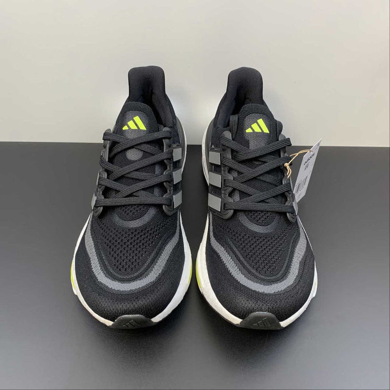 Adidas Ultraboost Light 23 Preto com Verde